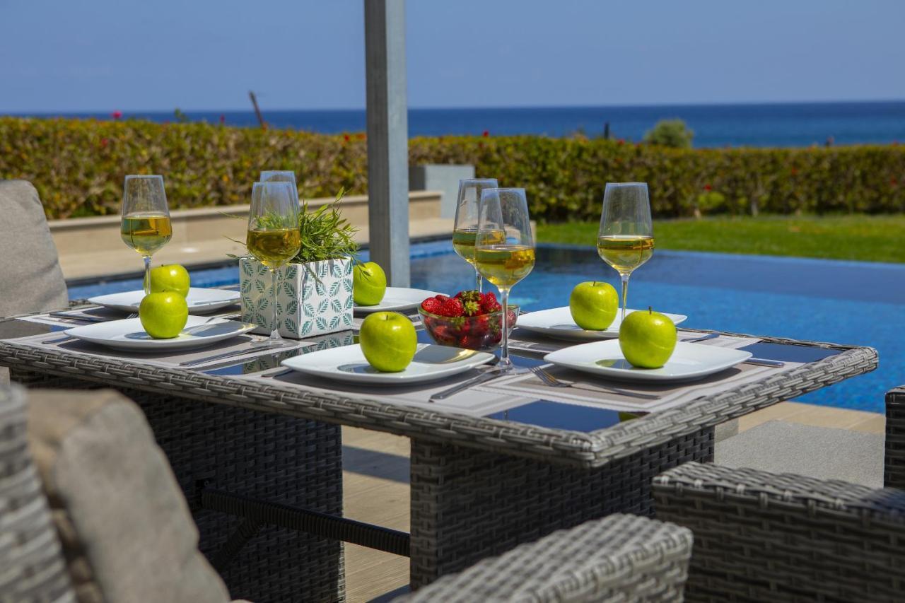 Protaras Seafront Villa Infinte Aretousa Exteriér fotografie