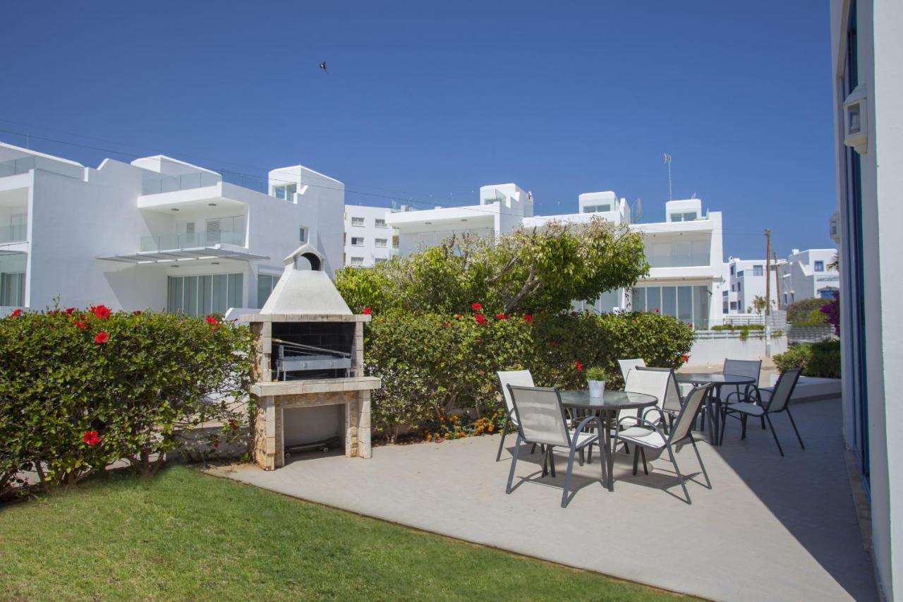 Protaras Seafront Villa Infinte Aretousa Exteriér fotografie