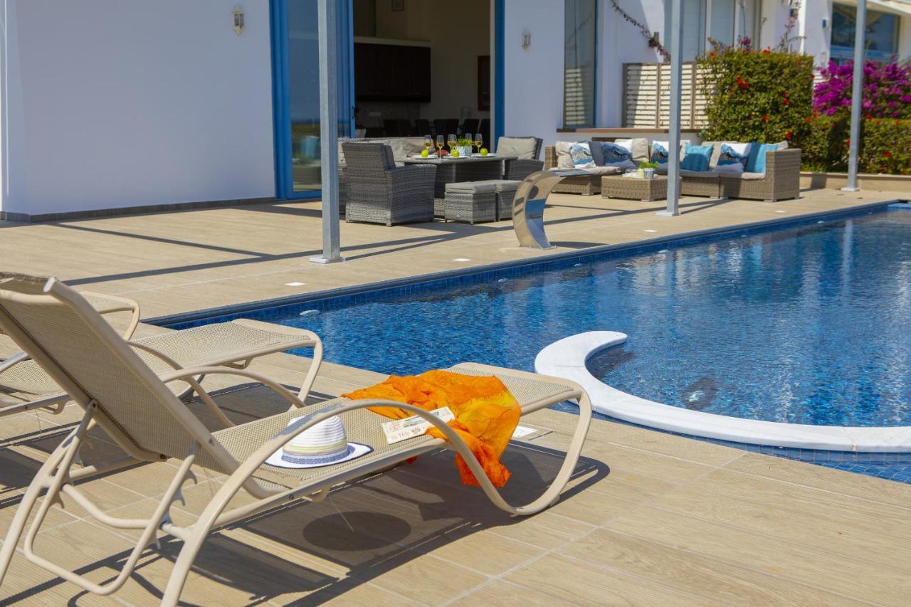 Protaras Seafront Villa Infinte Aretousa Exteriér fotografie